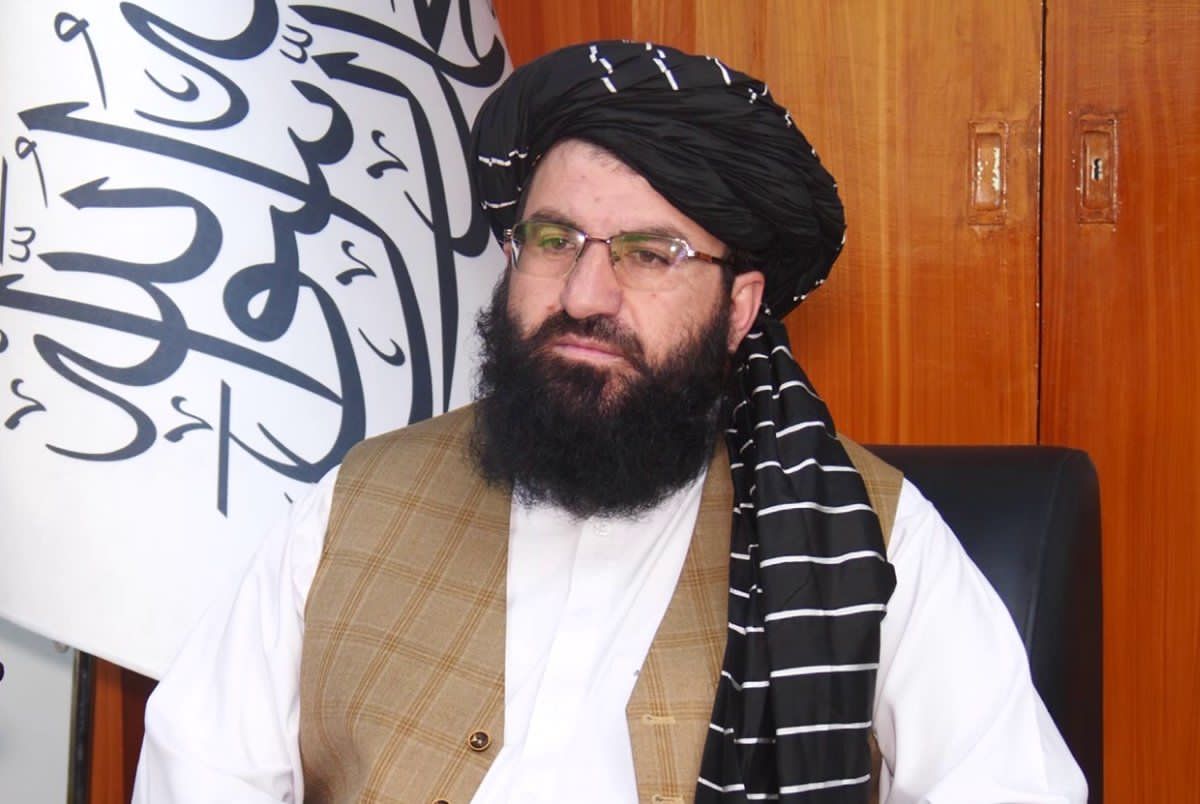 AnasHaqqani313's tweet photo. احمدالله وثیق صاحب په تېر جهادي پېر کې د فرهنګي کمېسیون له سرلارو څخه و چې فعالیت یې د پام وړ و. ملي ټلویزیون یې هم د خدمت په دوره کې وغوړېدهٔ. د مدیریت غټ امتیاز یې اهلیت ته ترجېح ورکول دي. باور لرم د بدني روزنې لوی ریاست کې به هم اغېزمن ثابت شي. د بري او ښه خدمت دعا ورته کوم. https://t.co/tWerEb6sHw