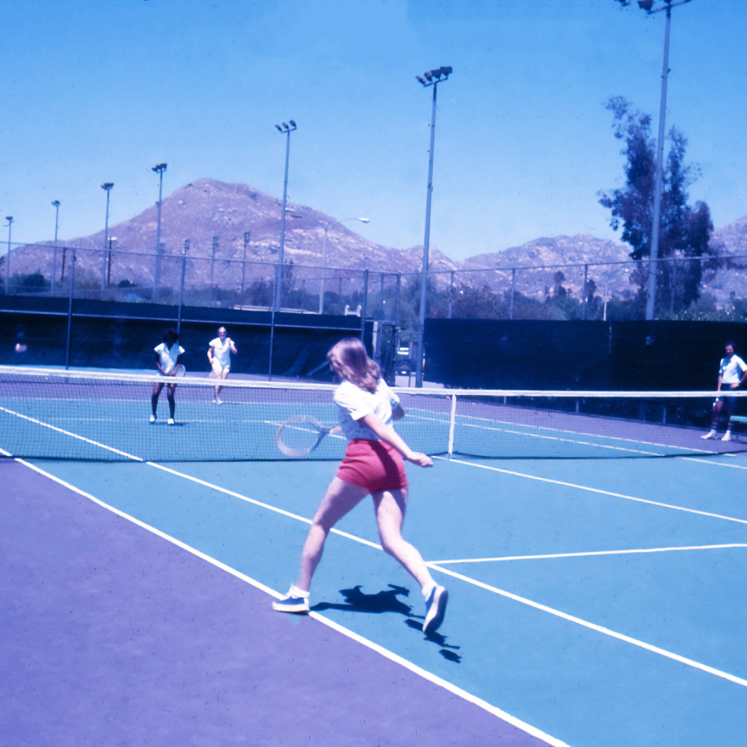 Throwin' it back to the days of disco! Highlanders from the 70's loved Open Rec just like the #Highlanders of today. 🐻💙💛So check the Open Rec schedule, grab your racket, and cement your place in history. 🎾 
Open Rec schedule here: bit.ly/OpenRecreation #ucr #ucrsrc #recit