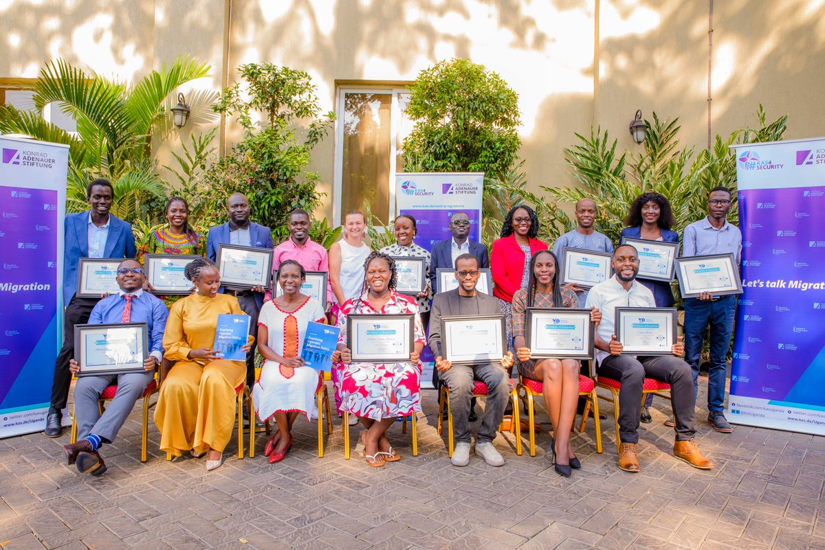 opuklee's tweet photo. It was an honor to be part of the 2022 Y4P @KasUganda. I learned a lot that I couldn't have in a formal class setting. Thank you @OjokOkello_  for the support. It was an honor and thrilling to know about Migration and Human Rights issues locally and globally. https://t.co/ibm6qQAimy