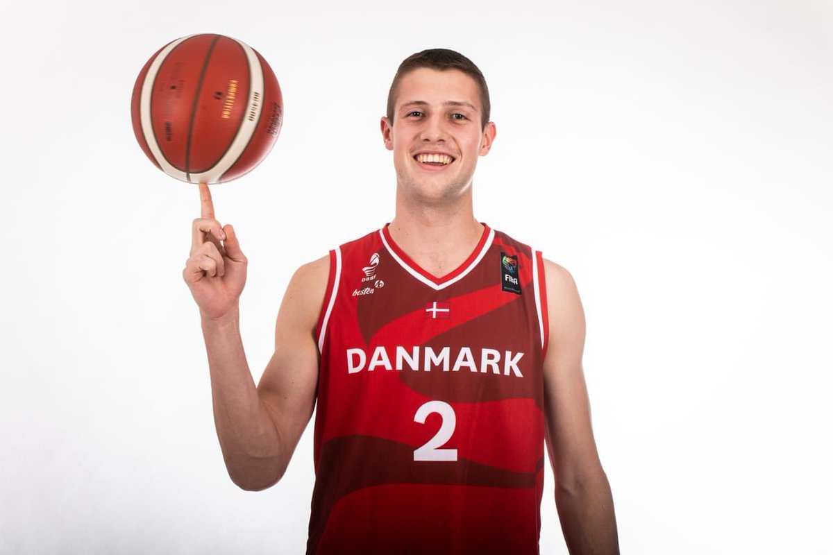 Niklas Polonowski tweet media