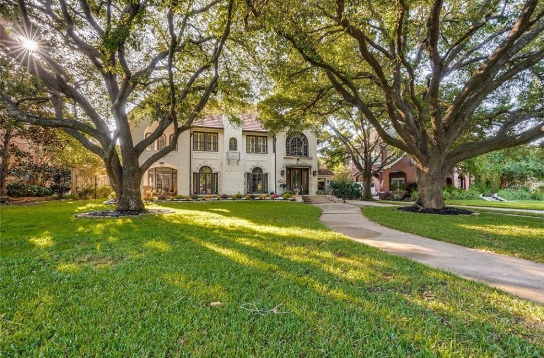 surajgaurav's tweet image. 