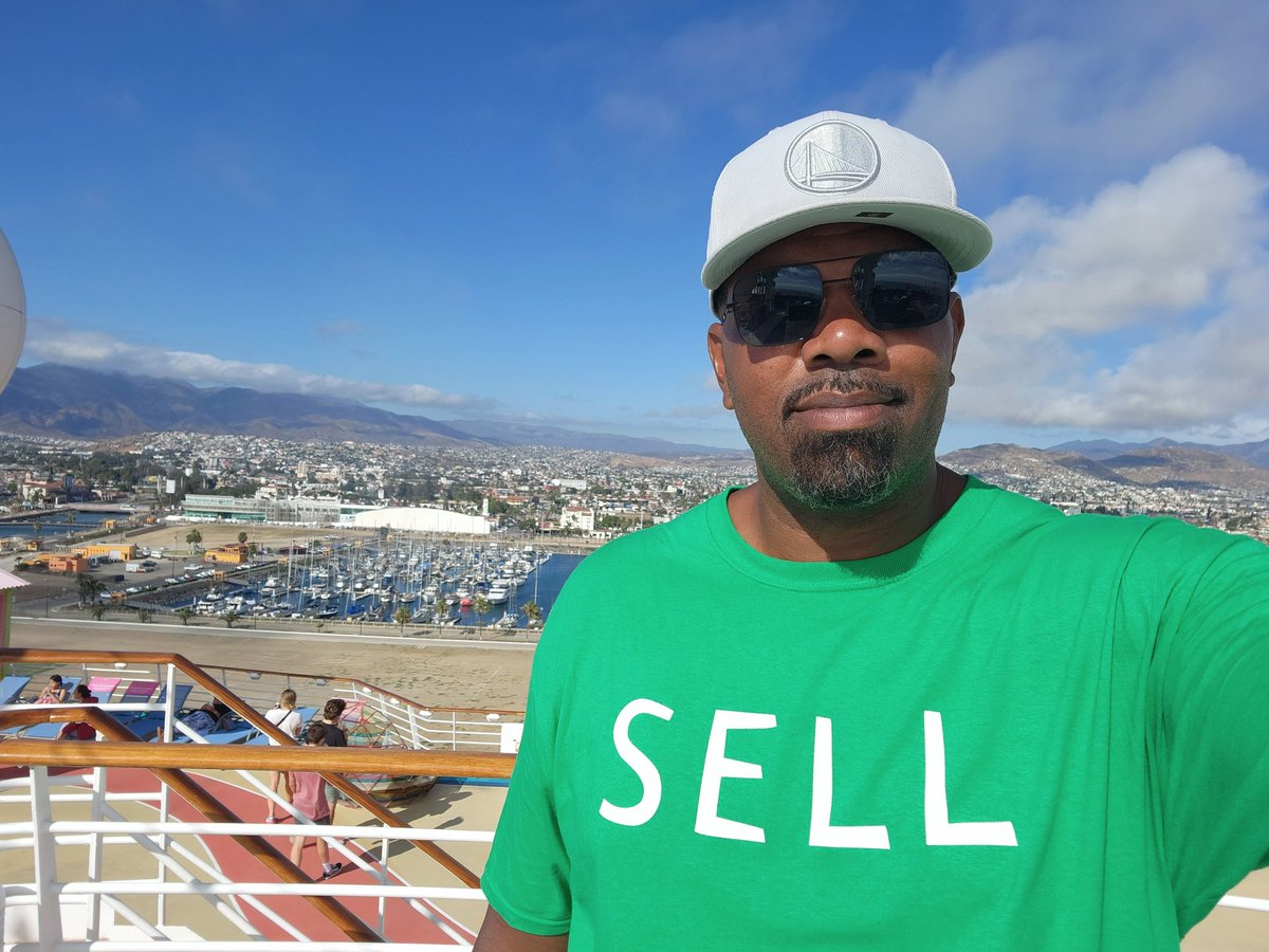 Supporting the Summer of Sell all the way in #Ensenada #Mexico on the deck of the @RoyalCaribbean Navigator of the Seas

#SellTheTeam #SummerofSell #AthleticsBelonginOakland #Oakland68s #oaklandtogether #navigatoroftheseas #cruise