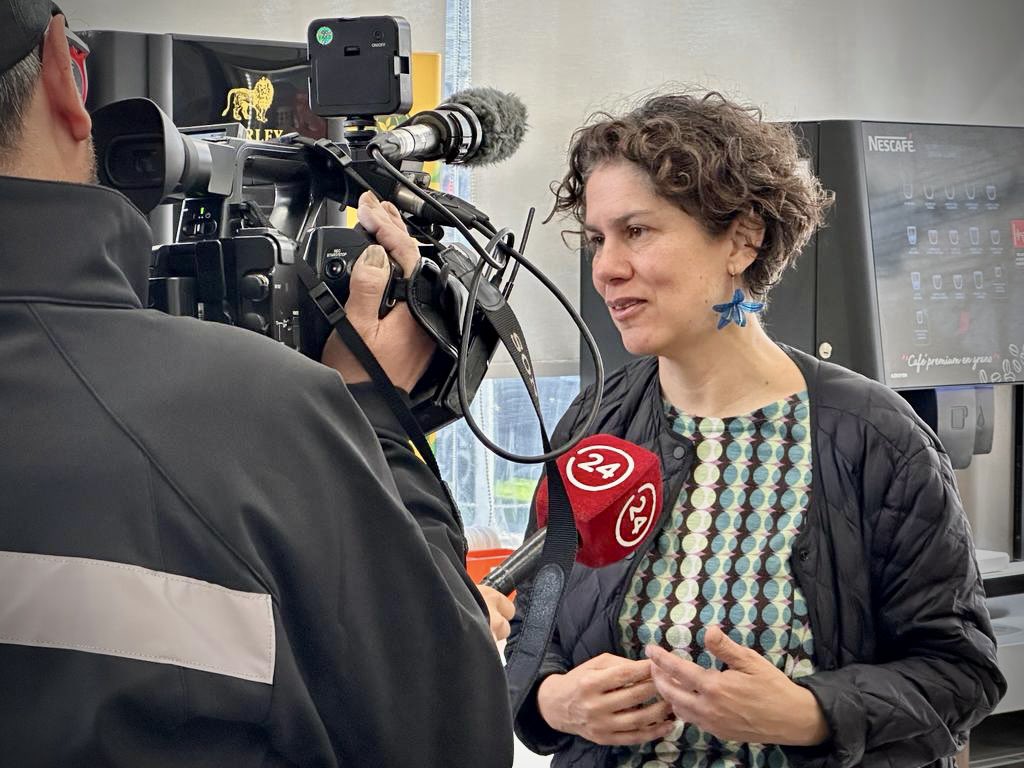 ¡Atención! 😯 A partir de este domingo 13 de agosto comienza a regir la segunda fase de la ley de #PlásticosDeUnSoloUso 👇🏽

En hilo…🧵👇🏽