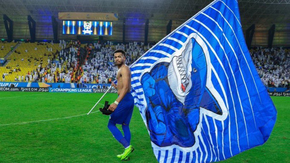 غرز العلم في ملعبهم وفي اقوى بطولة بالقارة دوري ابطال اسيا وجاهم الحين ومنعهم يغرزون علمهم حتى بالبطولة الودية .. والله كابوسهم علي البليهي