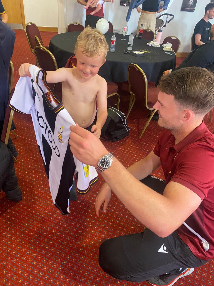 Ross Monaghan tweet media