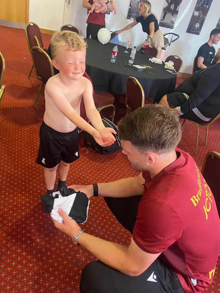 Ross Monaghan tweet media