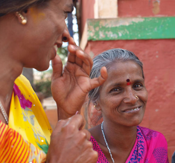 OperationShanti's tweet photo. Today is a very sad day, as we lost Kumari, of our mothers whom we've known since 2004. There's so much to say about Kumari, as she helped us tremendously with our work to get her kids and other kids off the streets and into a better living environment.

Before her kids came... https://t.co/8Pq5x4MsmM