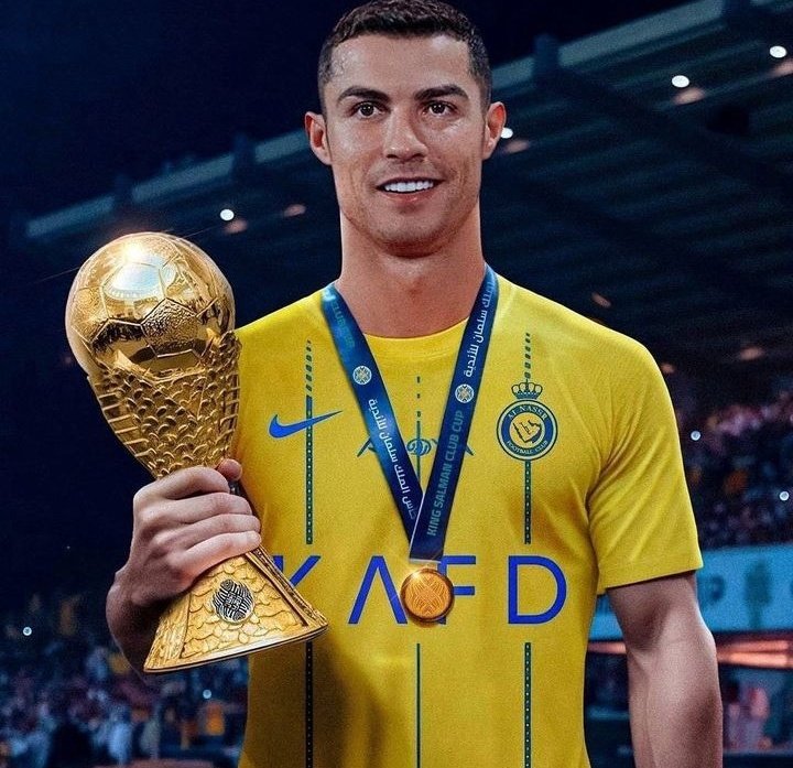giraltpablo's tweet photo. •Jugó en Portugal, salió campeón 🇵🇹
🏆
•Jugó en Inglaterra, salió campeón 🏴󠁧󠁢󠁥󠁮󠁧󠁿
🏆🏆🏆🏆🏆🏆🏆🏆🏆🏆
•Jugó en España, salió campeón 🇪🇸
🏆🏆🏆🏆🏆🏆🏆🏆🏆🏆🏆🏆🏆🏆🏆🏆
•Jugó en Italia, salió campeón 🇮🇹
🏆🏆🏆🏆🏆
•Juega en Arabia, sale campeón 🇸🇦
🏆

Simplemente Cristiano Ronaldo.