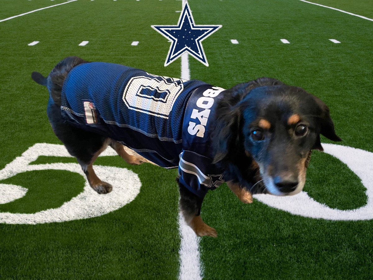 WhitneyWalker33's tweet image. Our first preseason game of the year LETS GO 
#JaxVsDal #DallasCowboys