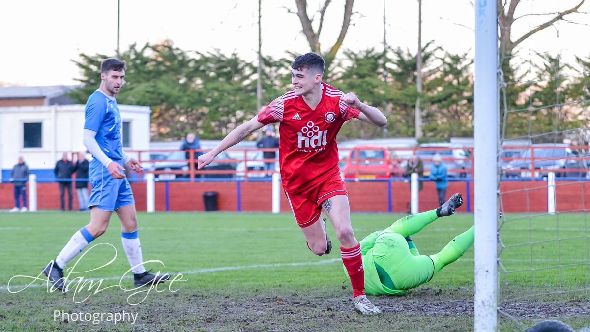 Blackpool Wren Rovers FC (@wrenroversfc) on Twitter photo π΄| <a href="/wrenroversfc/">Blackpool Wren Rovers FC</a> res 4-1 <a href="/CMB_FC71/">CMB FC</a> res
The reserves run out 4-1 winners this afternoon at home to CMB. <a href="/alexmcloughlin0/">Alex Mcloughlin</a> and <a href="/ricseear9/">Ric Seear</a> with the first half goals before another from Seear and a goal from <a href="/HesfordOlly/">Olly Hesford</a> sealed the win.
#upthewrens π΄| <a href="/wrenroversfc/">Blackpool Wren Rovers FC</a> res 4-1 <a href="/CMB_FC71/">CMB FC</a> res
The reserves run out 4-1 winners this afternoon at home to CMB. <a href="/alexmcloughlin0/">Alex Mcloughlin</a> and <a href="/ricseear9/">Ric Seear</a> with the first half goals before another from Seear and a goal from <a href="/HesfordOlly/">Olly Hesford</a> sealed the win.
#upthewrens