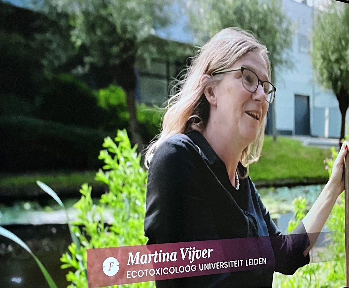 Onderzoekster van water in sloten en…euh…<a href="/aptoniem/">aptoniem</a>