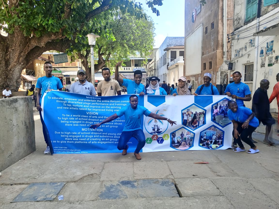 Amidst the celebrations of International Youth Day, the Lamu Arts  orchestrated an inspiring clean-up exercise in the heart of Amu. Anchored by the theme "Green Skills for Youths Towards a Sustainable World,"

#InternationalYouthDay #GreenSkillsForYouths #SustainableWorld #LATA