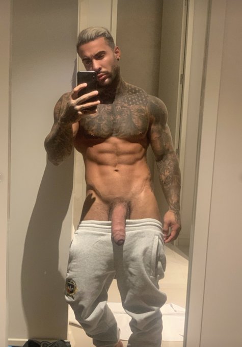 Watch Imanolbrown 🇺🇸 🇪🇸's leaked NSFW photo on TwXstars