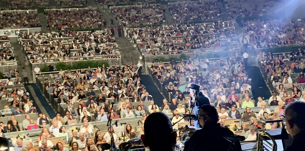 rubenblades's tweet photo. Ayer en el @HollywoodBowl de Los Angeles: una gran noche! Gracias por acompañarnos.
Mañana: Hard Rock Live, Fort Lauderdale, FL @copaairlines https://t.co/LZgN4jzSUV