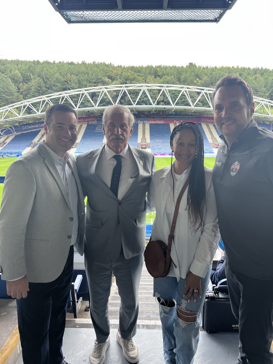 Dustin Vicari, yours truly, and famous US actress Tamara Mowry Housley and my good friend Adam Housley. Great friends of mine came to root on Huddersfield Town AFC from Napa Valley, CA.