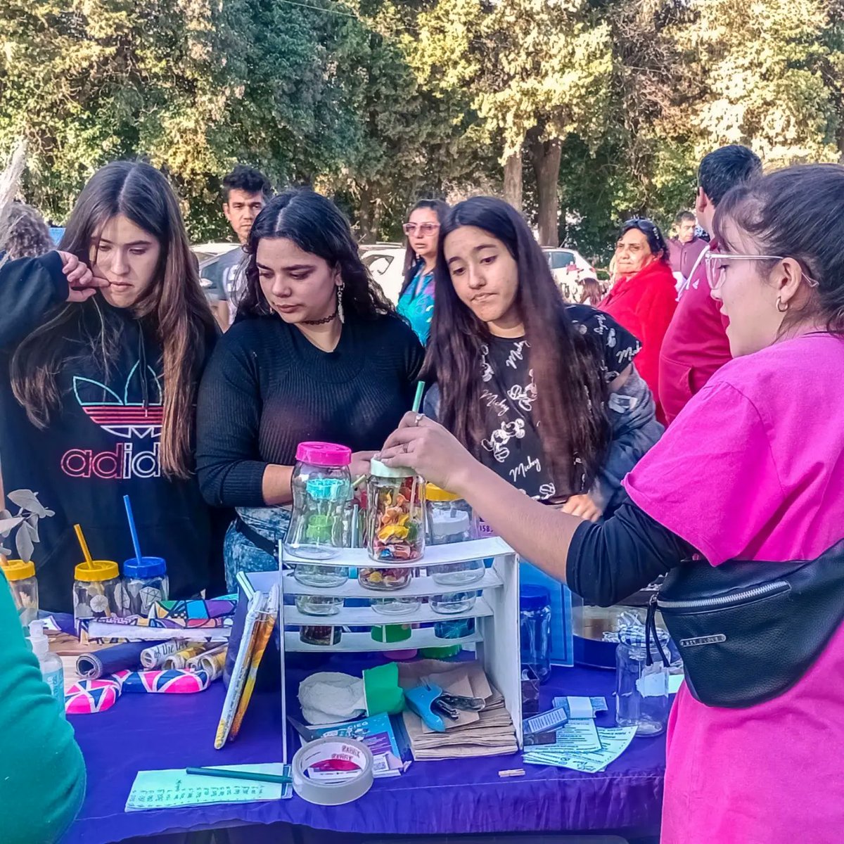 juliobanuelosok's tweet photo. ✨️La #juventud es la fuerza arrasadora, de cambio, de transformación y creatividad.

✔️Cada meta que se proponen se convierte en un desafío emocionante, una oportunidad de crecimiento y un paso hacia un futuro más brillante. https://t.co/N6BwJPwRAA