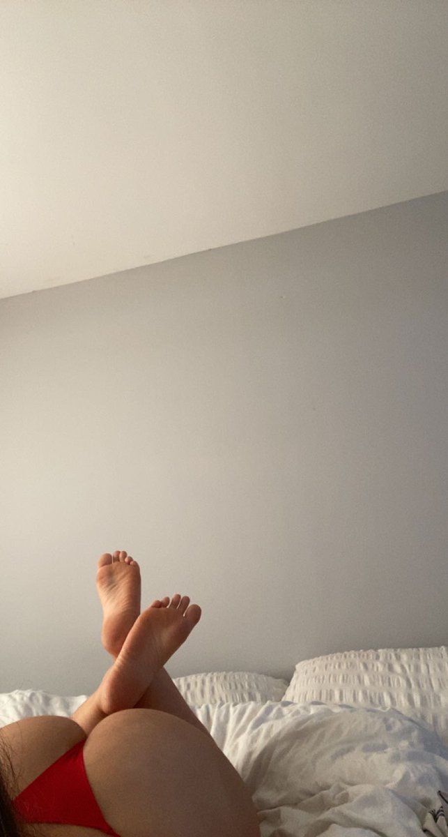 JLpriv2725's tweet photo. Milf by day, foot goddess by night

https://t.co/tdkTBGoEhN

#feet #feet_lover #feetcontent https://t.co/MLdHGcQPwk
