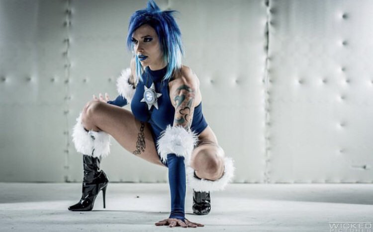 Anna bell peaks (@jamieelrington) on Twitter photo 