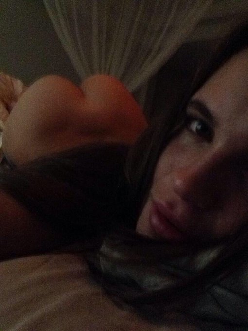 Need a good pounding 😌  https://t.co/TztVQ6OCv1 https://t.co/Vc6itgmQLB