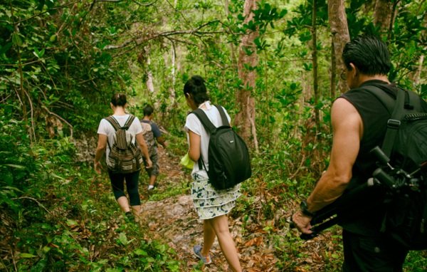 Ya camino a #Artemisa para unirme a los jóvenes de esta provincia en los festejos por el #DiaInternacionalDeLaJuventud. La comunidad de Las Terrazas y en especial la loma El Taburete serán puntos de encuentros para crear felicidad, como nos convoca la campaña del #12CongresoUJC.