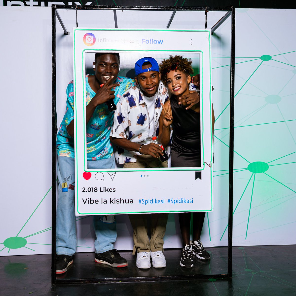 InfinixMobileTZ's tweet image. Sio Burudani tu, Hadi huduma zote za Infinix Mobile zinapatikana hapa, Karibu ushuhudie simu zetu mpya za #NOTE30Series , Sifa zake na majibu ya maswali yote utajibiwa hapa.

Zawadi zipo nyingi kutoka kwetu na @coca_cola_tanzania.

#Infinixtanzania #SpidiKasi #VibeLaKishua