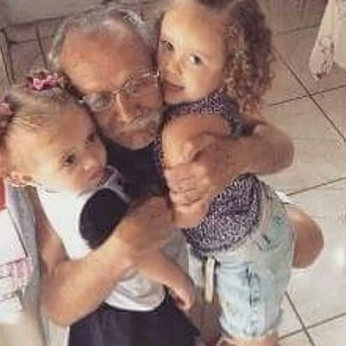 ledabichao's tweet photo. O melhor aprendizado é o exemplo  : #FelizDiaDosPais🙏💕AMOVCS ⚘ ! https://t.co/yfO3hhrrIq