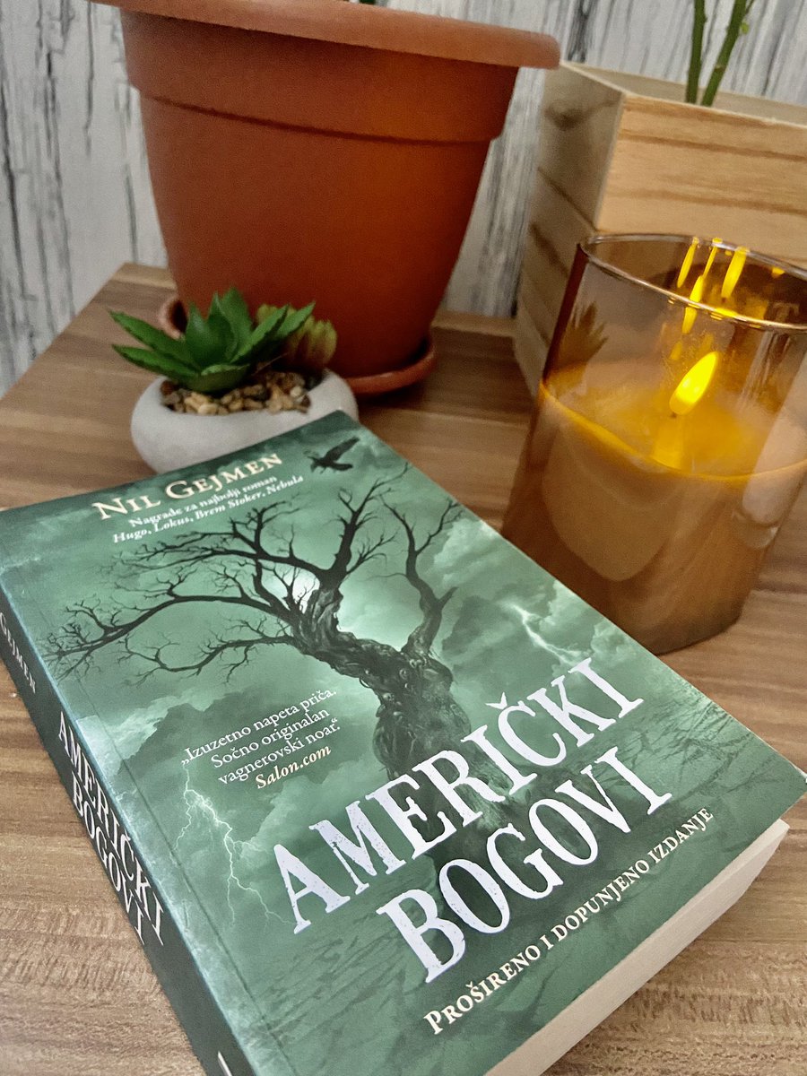 narativareads's tweet photo. “Informacija i znanje: dve valute koje nikada ne zastarevaju.”

#neilgaiman #americangods https://t.co/uinpnmk95Z
