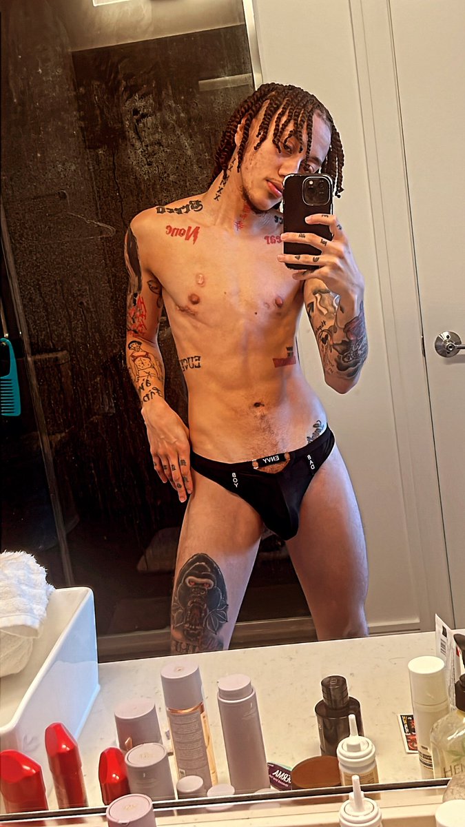 Igotyoumadd's tweet image. Check my OF see why we in the top 3.4% 😉