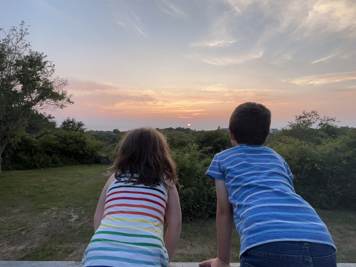 JoriFleisher's tweet photo. #Gratitude. For these small people I get to call my own. For this view and sharing it with those I love. For #DoNotDisturb to enjoy it…

And for finding notification that my first #R01 is officially funded. 🙏🏻 @NIHAging @JChodoshMD @ParkinsonDotOrg @LBDAssoc &amp; #LBD #caregivers https://t.co/YNPEhvjWd1