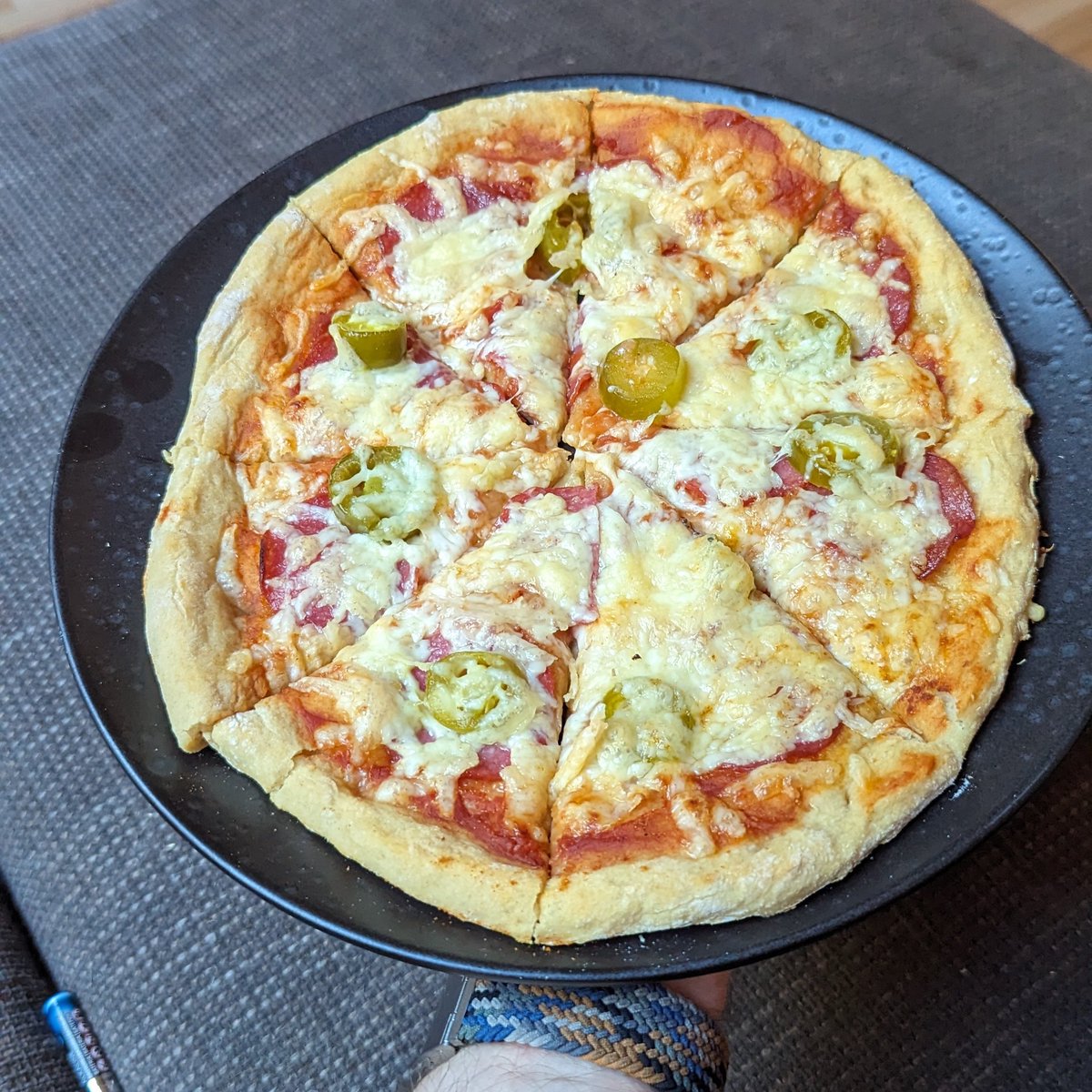 Die Frau hat heute mittels #Morenutrition uns Pizza gemacht. ♥️