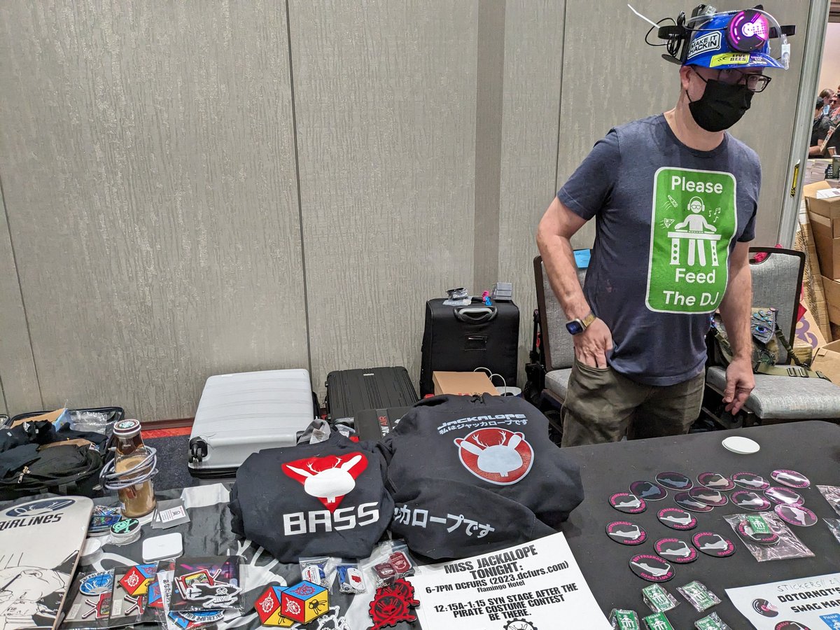 defcon_music's tweet photo. The A&amp;E booth is hopping!!!  Tons of awesome mech from all sorts of awesome #defcon  artists!  

#dc31 #npc #npccollective #dotornot @defcon @spux https://t.co/YH9COt2Hge