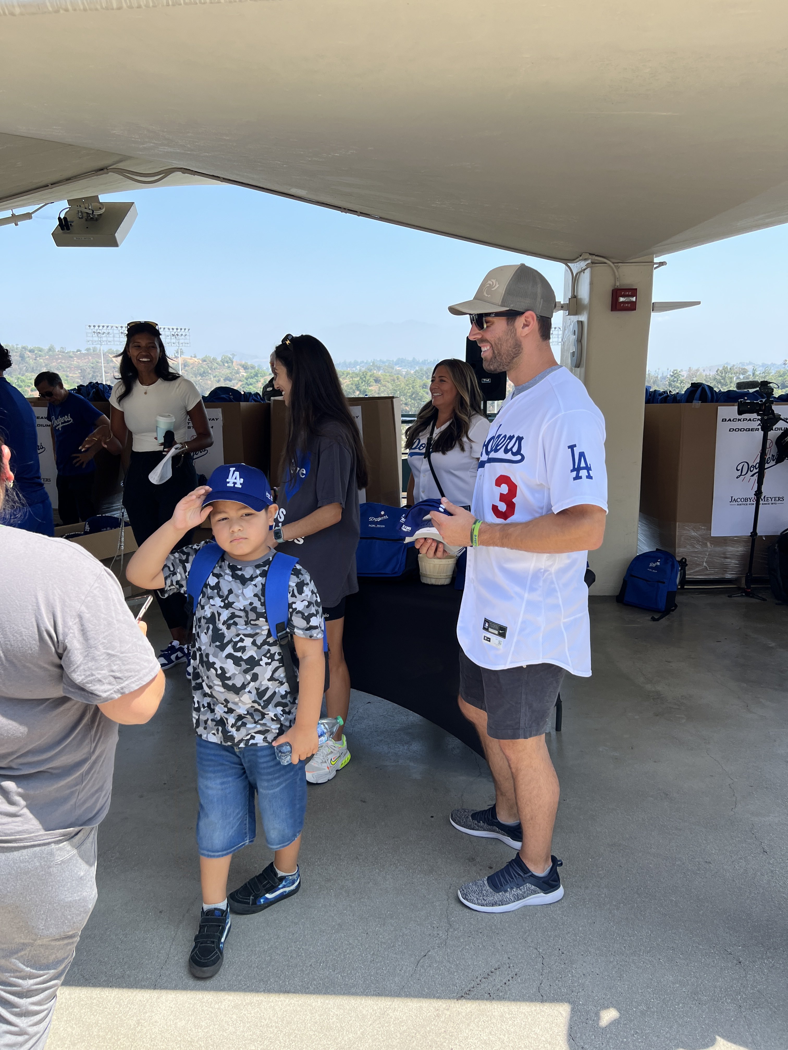 Matthew Moreno on X: Chris Taylor, Bobby Miller, Dino Ebel and Clayton  McCullough are participating in the #Dodgers backpack drive.   / X