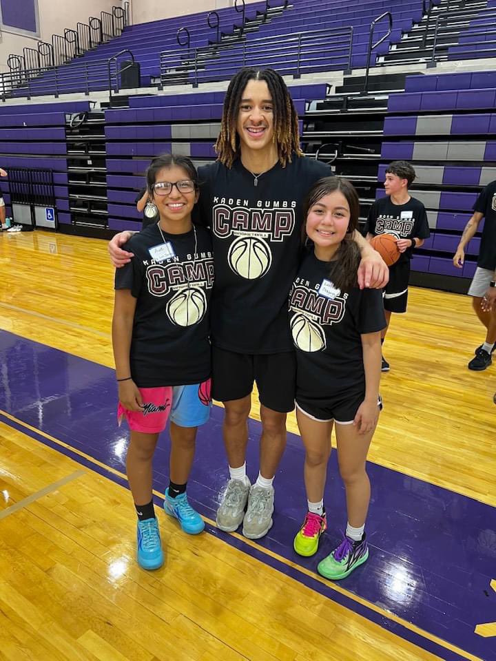 laelahchagoya2's tweet image. Had fun @KJahnii basketball camp today. #rattlerup #statelite