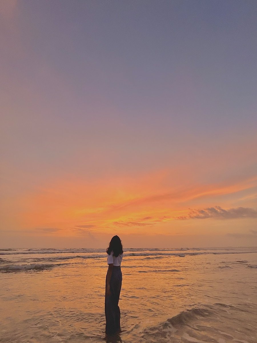 awkwrddpotato's tweet photo. Past few months have been really difficult. But today I realised how important little things are! A small pup on the roadside made my day. The sky, the sea, the sound of the waves crashing made me happy!  Maybe happiness is not found, its created in little moments like these❤️ https://t.co/577QTPeV6d