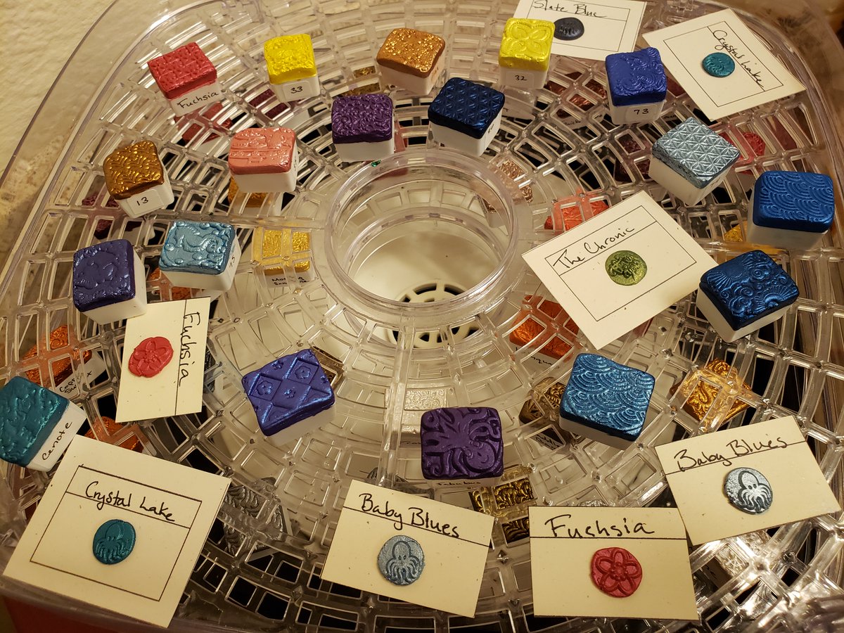 ScarletNymph's tweet image. The next batch is in the dryer! This huge order is getting closer to being done. So much work, but so FUN!
Tons of amazing watercolors, handmade in the U.S.A., available only on Etsy.
ScarletNymph.Etsy.com
#handmadebyme #watercolor #maker #scarletnymphdesigns #etsyseller