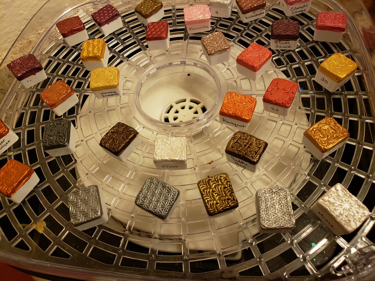 ScarletNymph's tweet image. The next batch is in the dryer! This huge order is getting closer to being done. So much work, but so FUN!
Tons of amazing watercolors, handmade in the U.S.A., available only on Etsy.
ScarletNymph.Etsy.com
#handmadebyme #watercolor #maker #scarletnymphdesigns #etsyseller