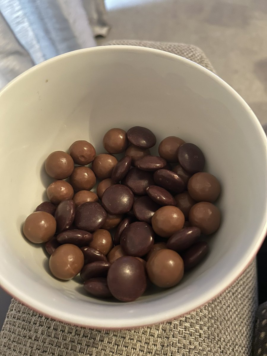 Lord_Rob83's tweet photo. Maltesers and minstrels I’m film ready!! https://t.co/xidmEsyOT7