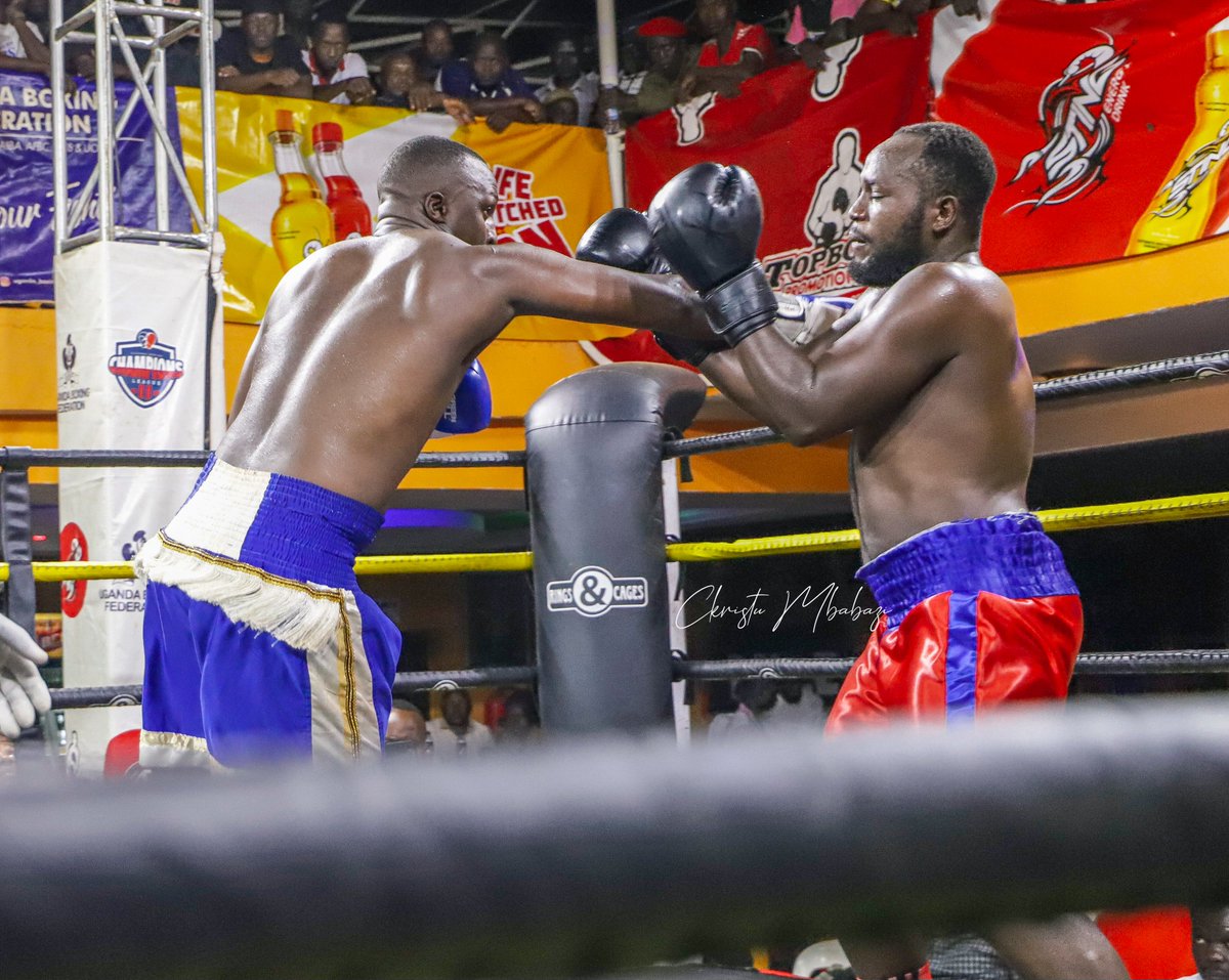 UBCL_Boxing's tweet photo. #UBCL Week 8 || Special Edition ➡️ Uganda Bombers Heavy 92+Kgs 🔴Zikama Sabath wins 3:2 split against #AFBC2023 Bronze Medalist 🔵Geko Solomon https://t.co/1mC6yPOsmG