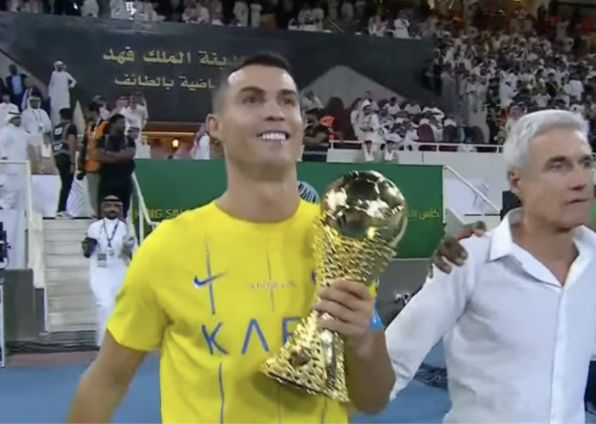 Mike_RMCF's tweet photo. Trophy at Sporting 

Trophies at Manchester United

Trophies at Real Madrid

Trophies at Juventus 

0 trophies at Manchester United managed by 3 Glazer puppets.  

Trophy at Al-Nassr 

Very clear where the problem is.   

Hope this helps https://t.co/za5sPYHS0O