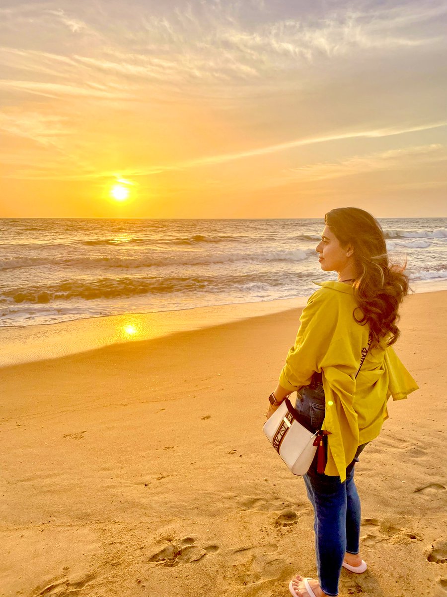 hasee523's tweet photo. Colombo sunsets has its own beauty 🌅 #Colombo #srilanka #sunset #summer2023 https://t.co/5096CLUE07