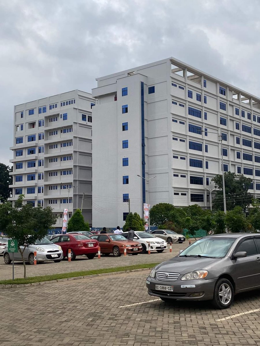 upsaccra's tweet photo. "When I see the infrastructural transformation the university [UPSA] has witnessed in recent times, I have no doubt that with the right leadership, Ghana will stop squatting and begging."

@Manasseh_Azure via Facebook 

#weloveupsa😍 #UPSA https://t.co/fNkTXueSpS