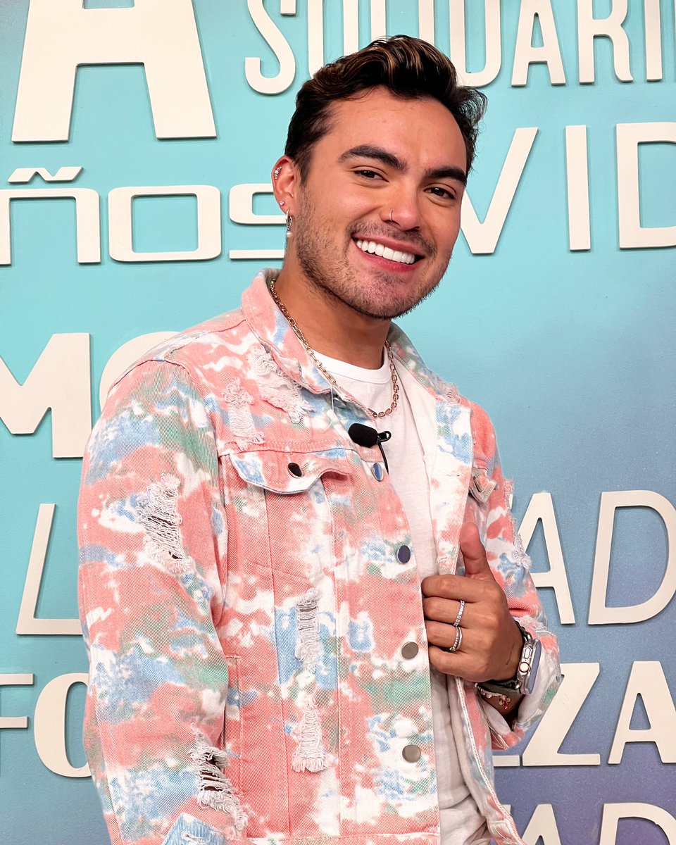 ¡ <a href="/_DennisArana/">Dennis Arana</a> se convirtió en el gran ganador de "La Voz de Oro" en #VLAFinDeSemana! 🙌🏼🎙️😱✨