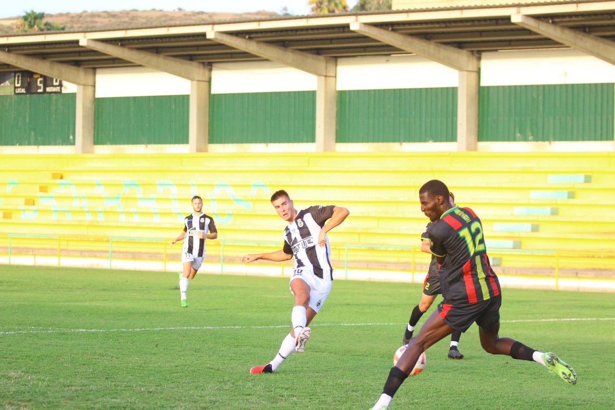 Real Balompédica Linense tweet media