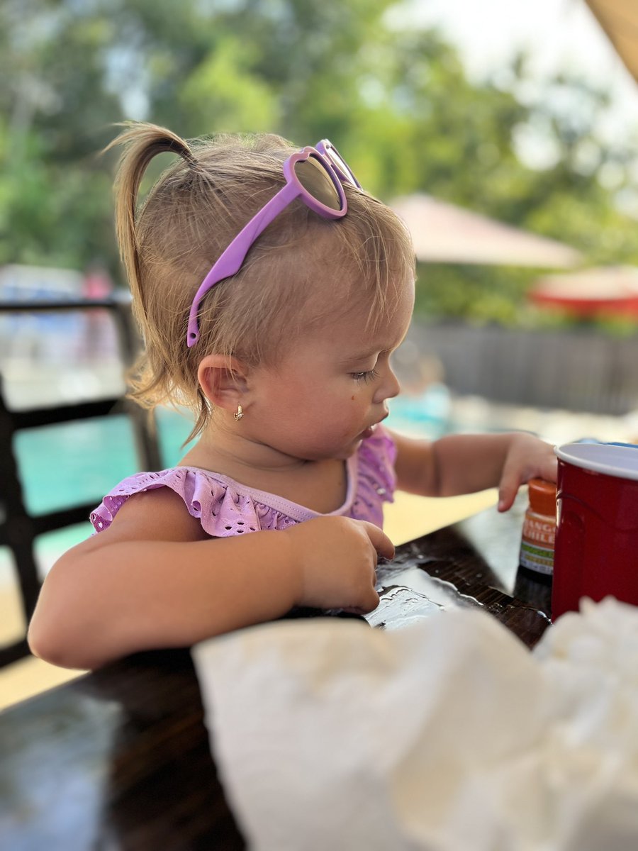 HallSantanna's tweet photo. How is my baby almost 2?!🥹🤍 https://t.co/XHtSuUQavW