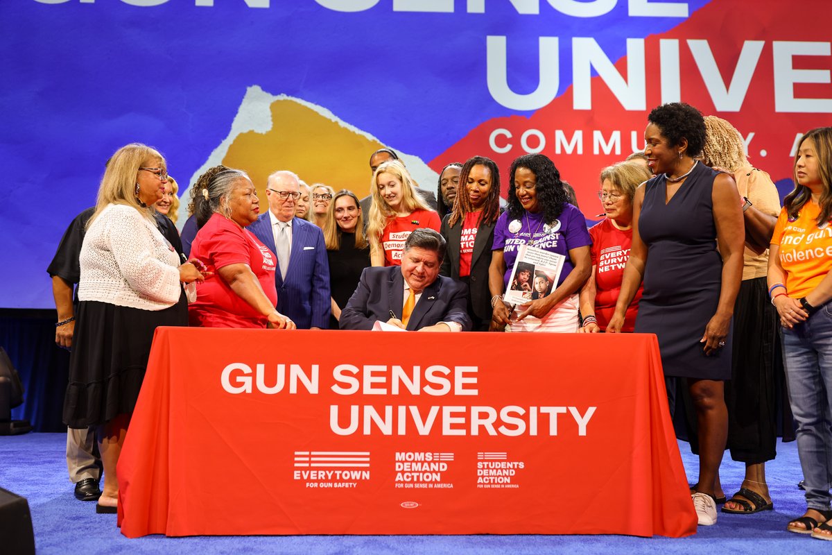 VICTORY! Surrounded by thousands of our volunteers at #GSU2023, Illinois <a href="/GovPritzker/">Governor JB Pritzker</a> signed a critical gun violence prevention bill to help hold bad actors in the gun industry accountable for their role in perpetuating the gun violence epidemic. #twill
