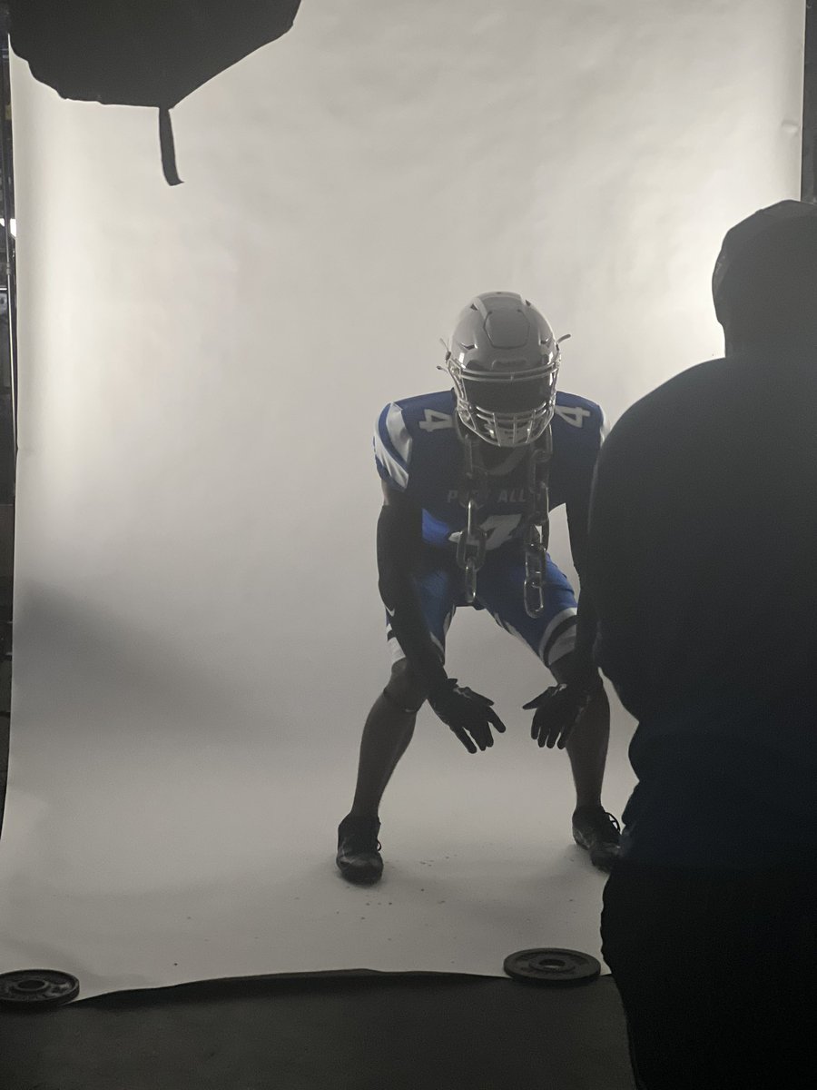 football_port's tweet photo. Picture Day was a success followed by scrimmage!! Keep stacking days Pels! Live by the Code! CODE BLUE! https://t.co/aRUk0yGT6m