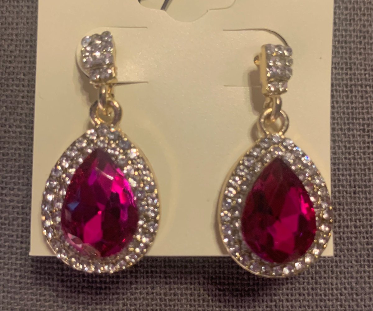 msstylistic16's tweet photo. Girls Best-friend Earrings
$7.00
https://t.co/4HPrXVhqa3 https://t.co/S9p8jrdsJM