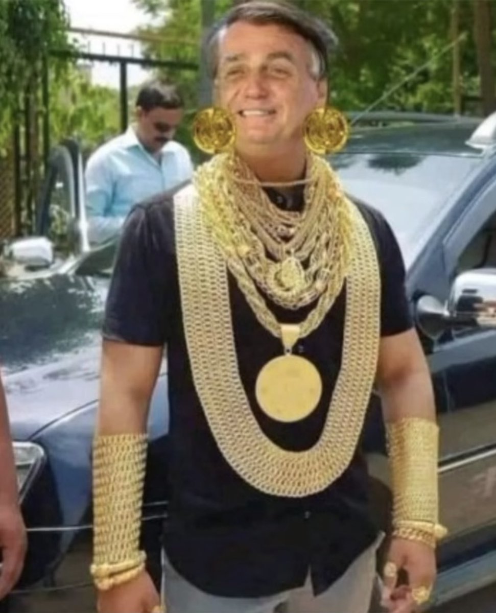 IvanLeft1's tweet photo. @o_antagonista LADRAO, Corrupto, miliciano e encantador de trouxas😂😂🫵🫵 https://t.co/haFIsivRbu