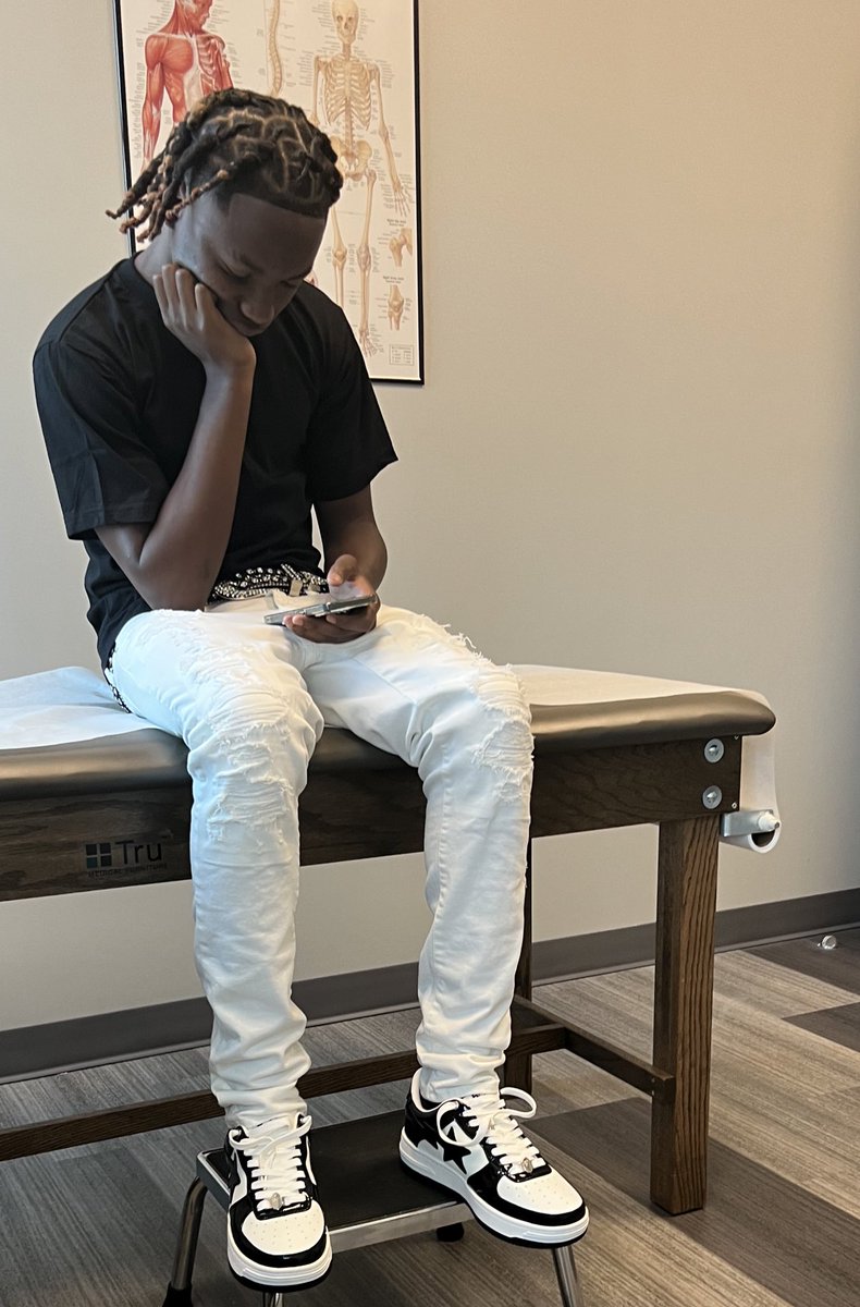 _AzarionMcCall3's tweet image. Man from the orthopedic to the chiropractor due to another groin injury this is crazy. 🙏🏽 for better days. 🥹