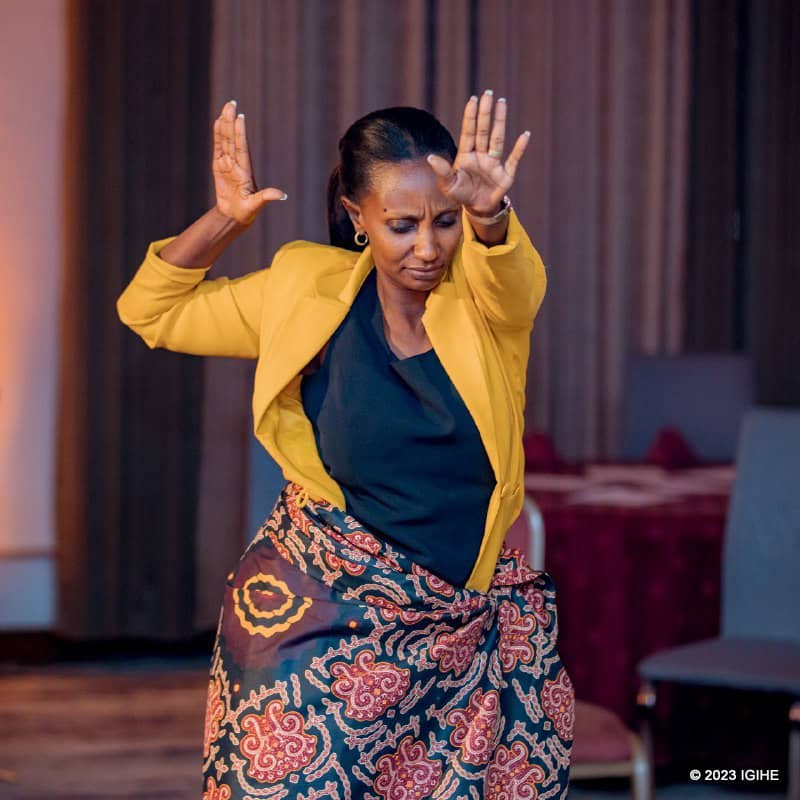 Amaze kwitekerezaho bihagije @ScoviaMutesi asanze hari byinshi byo gushimira Imana mu rugendo rwo kuva #Tabagwe to #Kigali 🤣😄😅 @yagoforeal